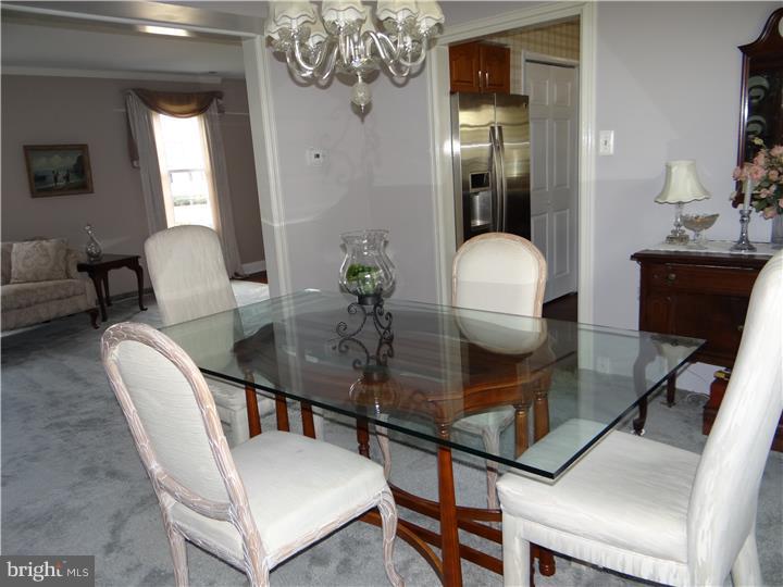 112 Yardley Road Deptford, NJ 08096 - Photo 6 of 25 Dining Room