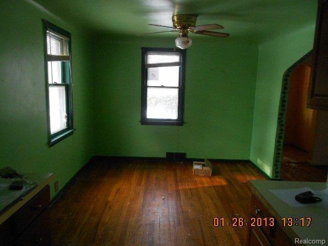 37642 Radde Street Clinton Township, MI 48036 - Photo 8 of 14 026.JPG