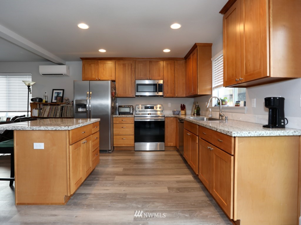 713 Olson Road Longview, WA 98632 - Photo 14 of 36 Gallery Image 14