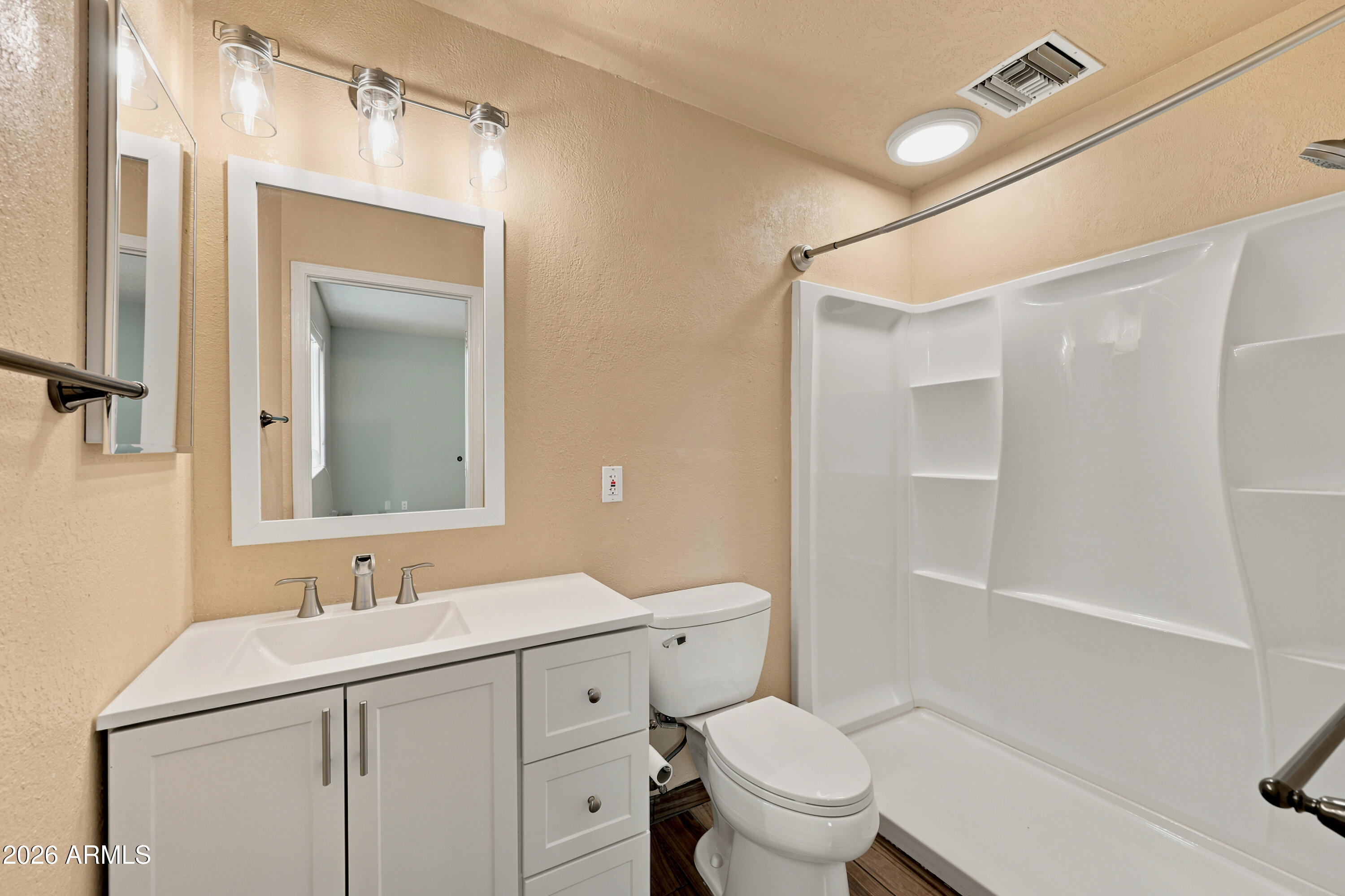 124 Milky Way Payson, AZ 85541 - Photo 12 of 25 Bathroom