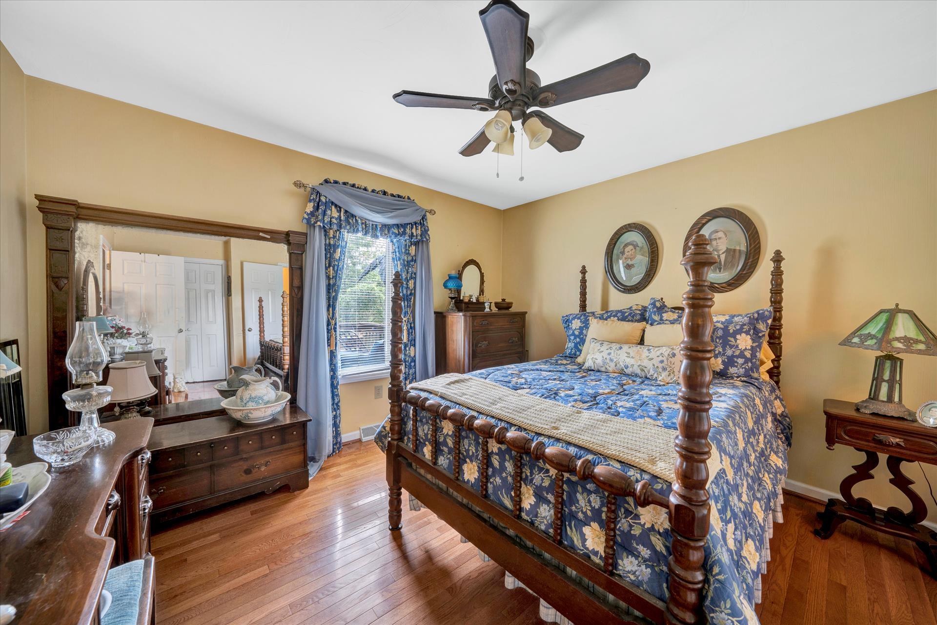 2646 Turnberry Road Salem, VA 24153 - Photo 25 of 37 Bedroom2