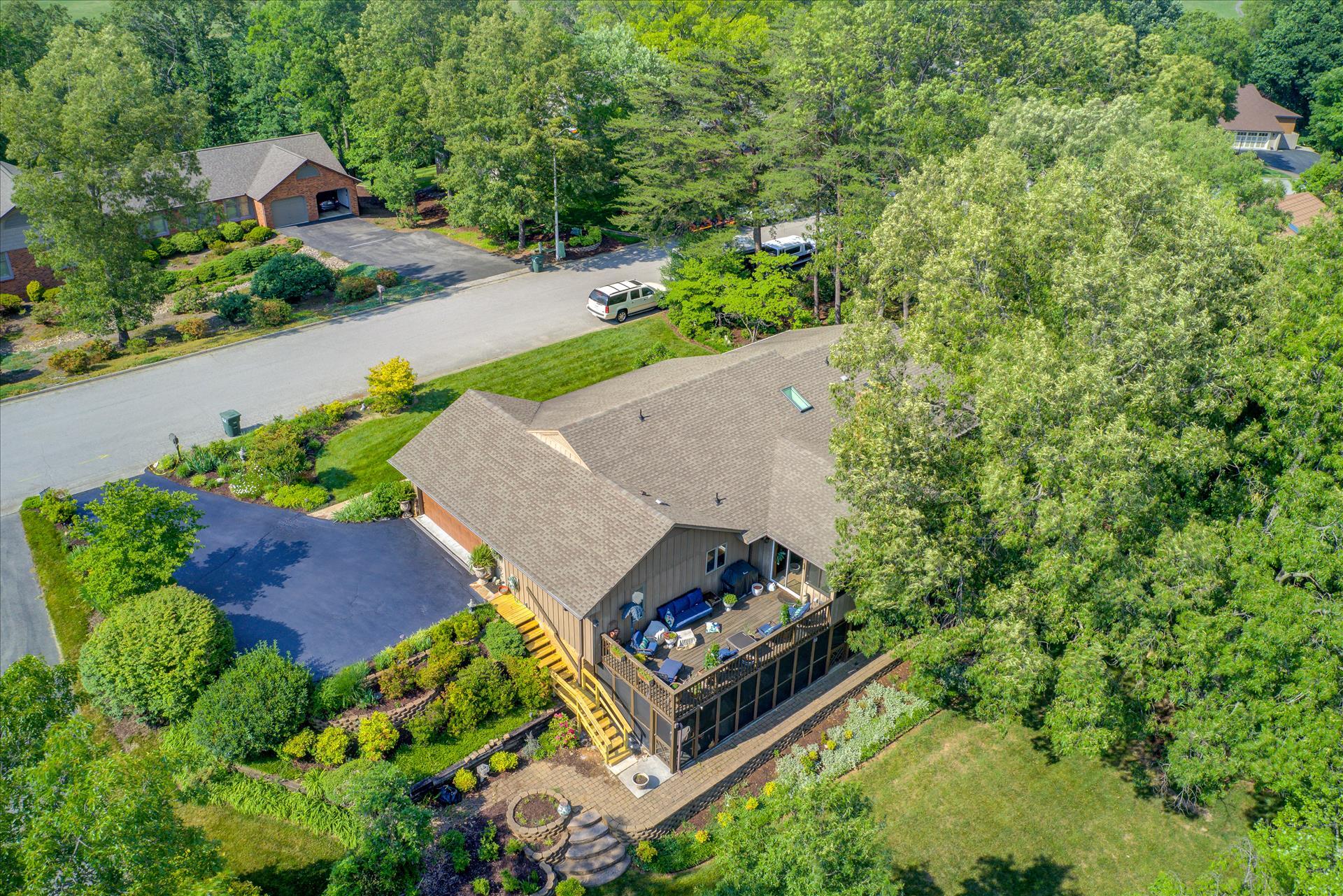 2646 Turnberry Road Salem, VA 24153 - Photo 29 of 37 Aerial Rear