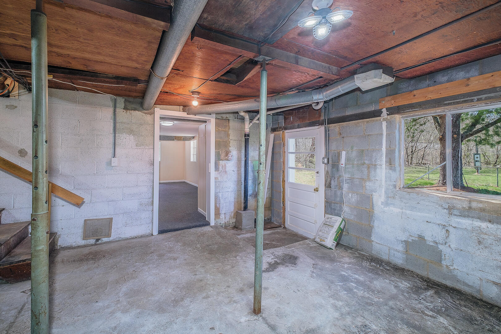 272 Pico Road Buchanan, VA 24066 - Photo 36 of 54 272 Pico Rd-36