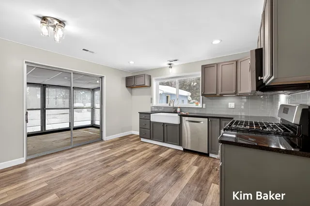 $269,000 | 2910 Marquette Avenue, Muskegon, MI 49442