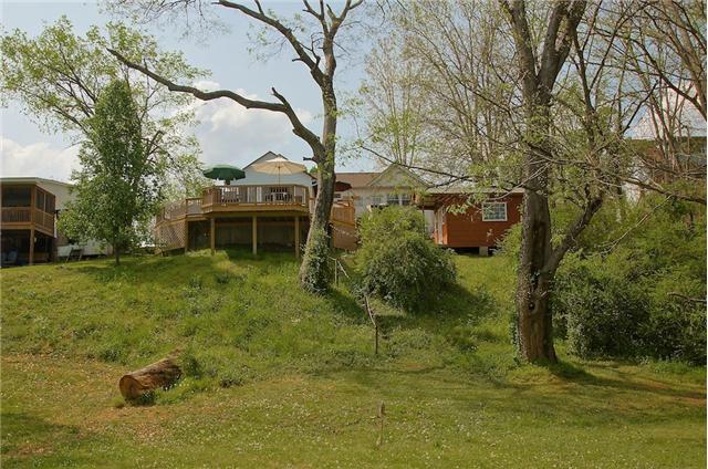 606 Riverside Drive Columbia, TN 38401 - Photo 16 of 20 Private walk way back up to fabulous deck and home.