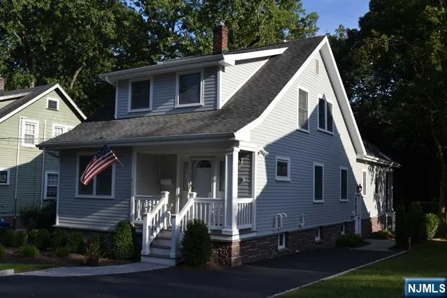 $2,000 | 125 Lake Street, Unit 2ND FLOORAP, Westwood, NJ 07675