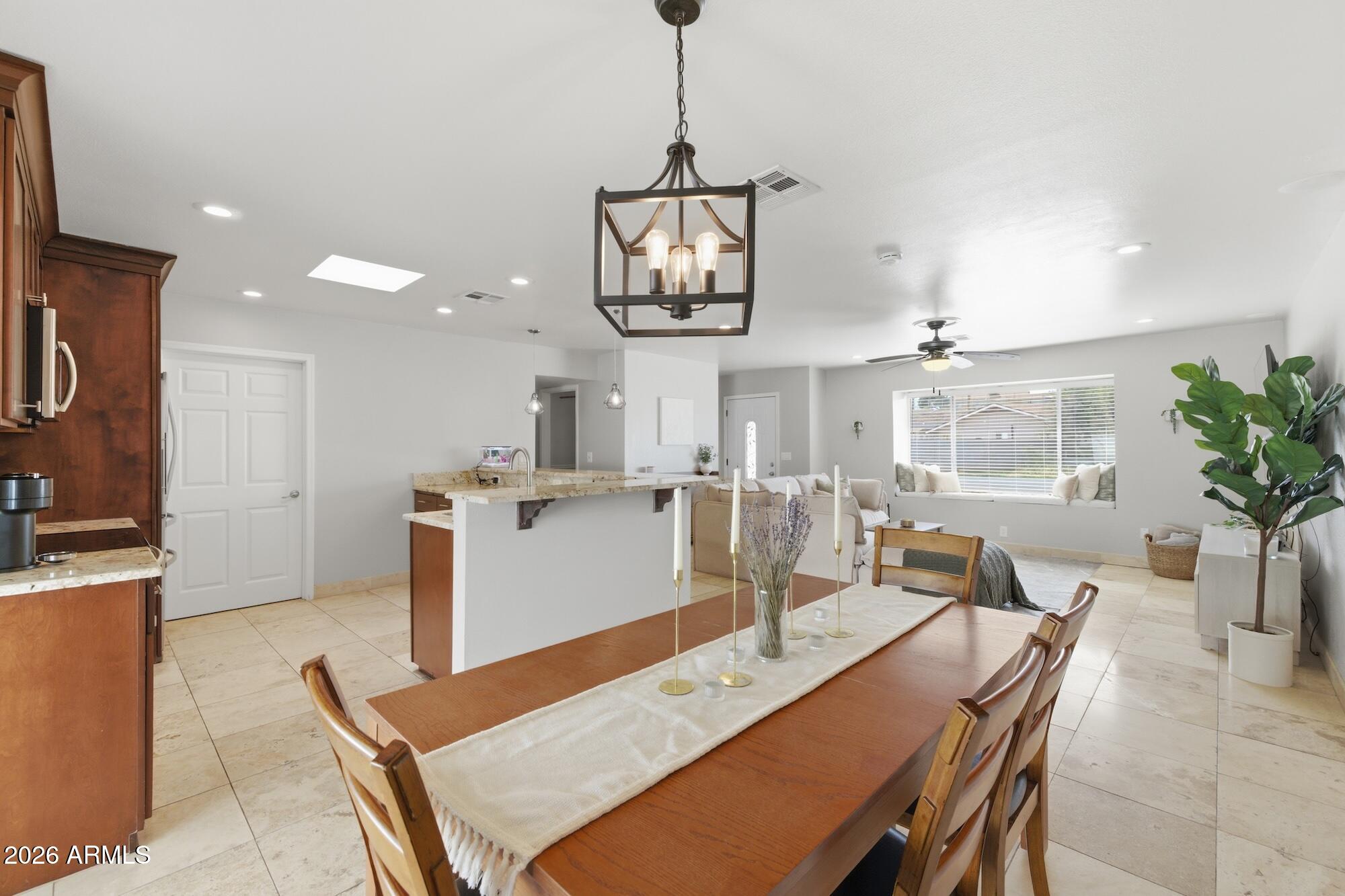 38 West Hillview Street Mesa, AZ 85201 - Photo 11 of 38 _H__8422