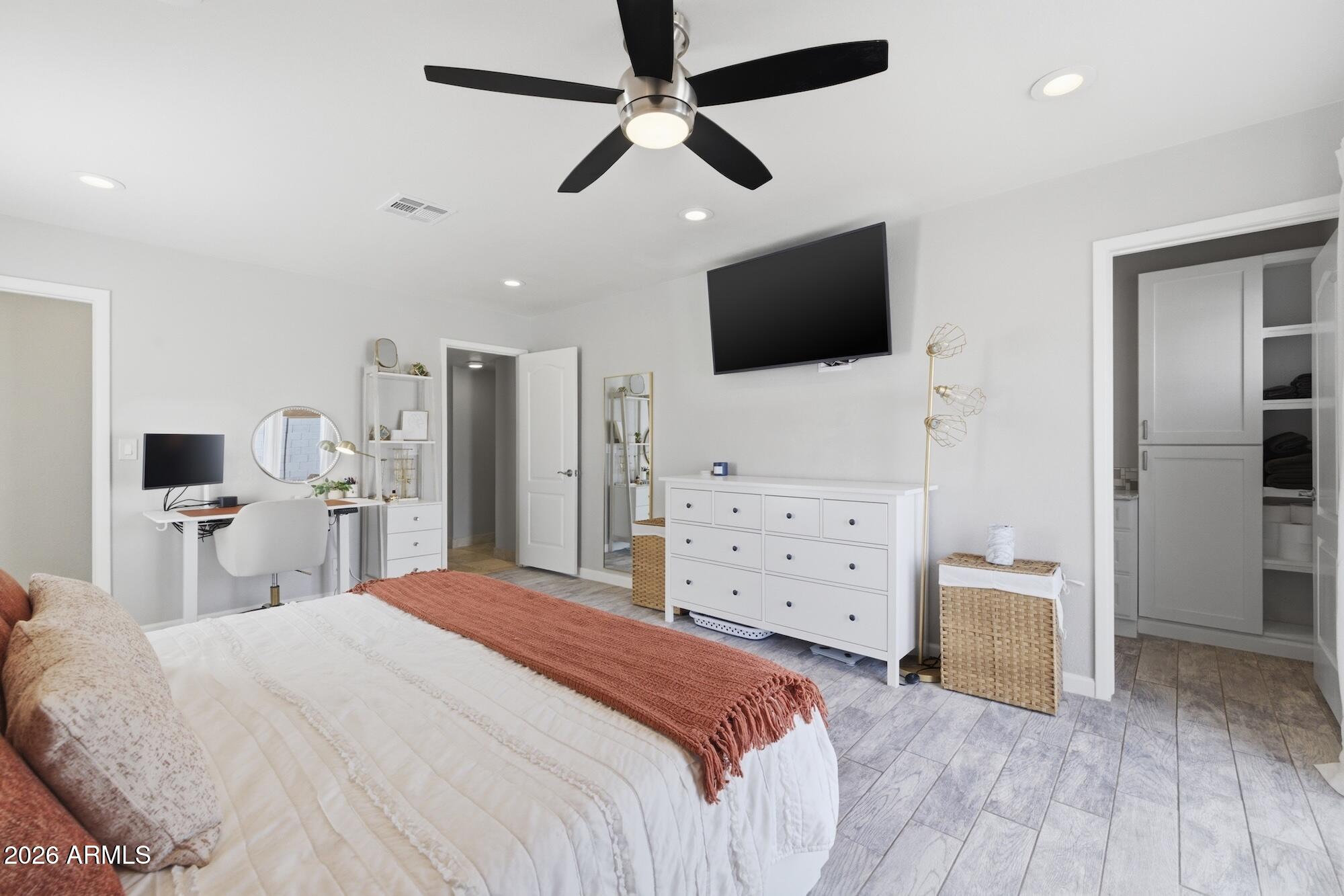 38 West Hillview Street Mesa, AZ 85201 - Photo 21 of 38 _H__8222