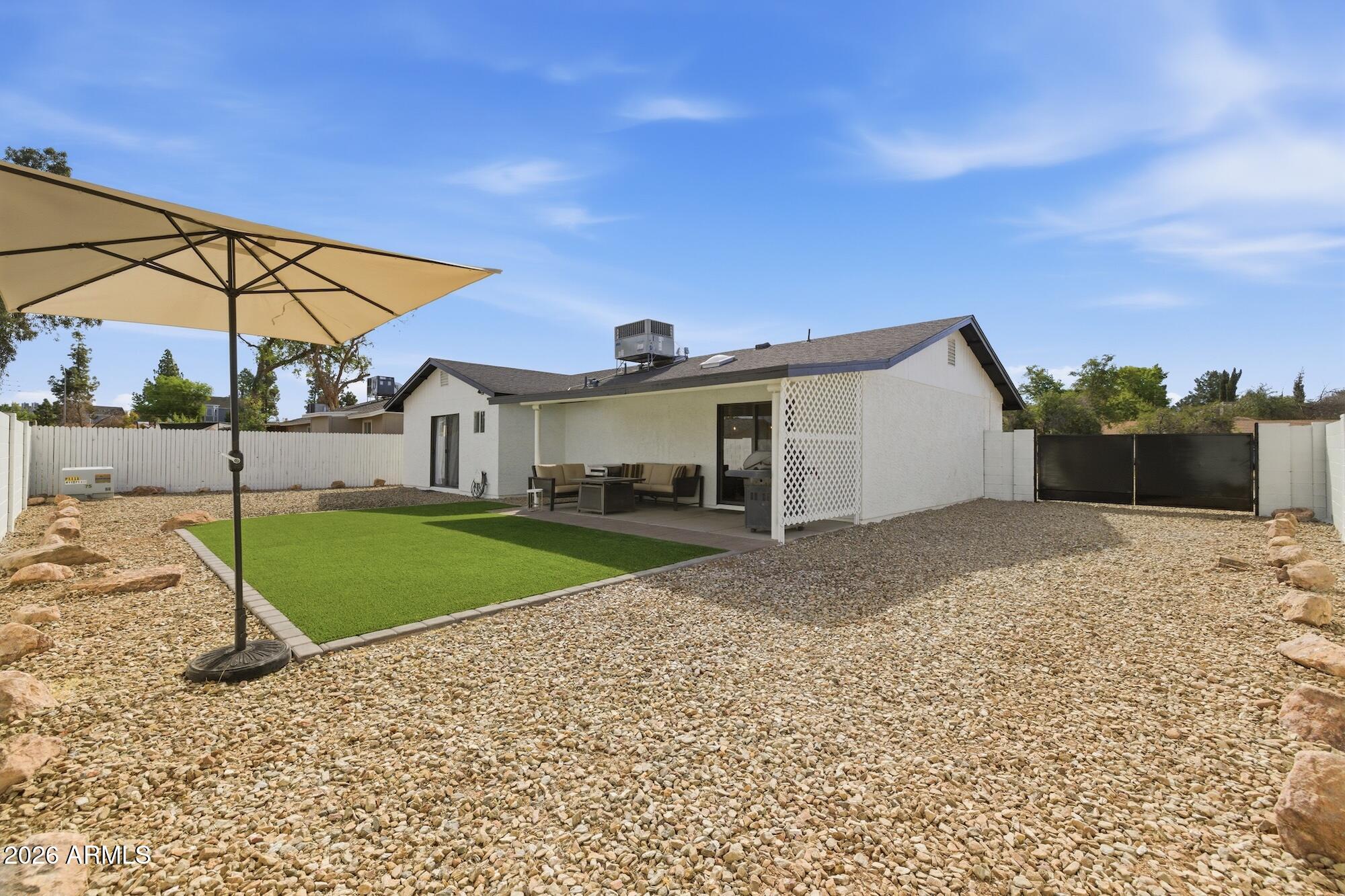 38 West Hillview Street Mesa, AZ 85201 - Photo 5 of 38 _H__8307