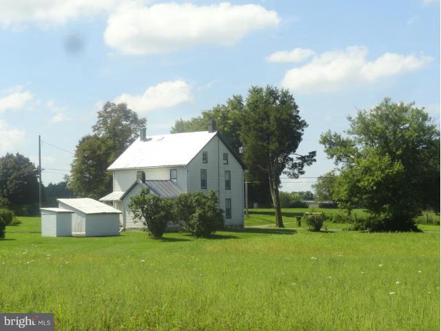 4035 Bullfrog Road Taneytown, MD 21787 - Photo 4 of 30 Exterior (Rear)