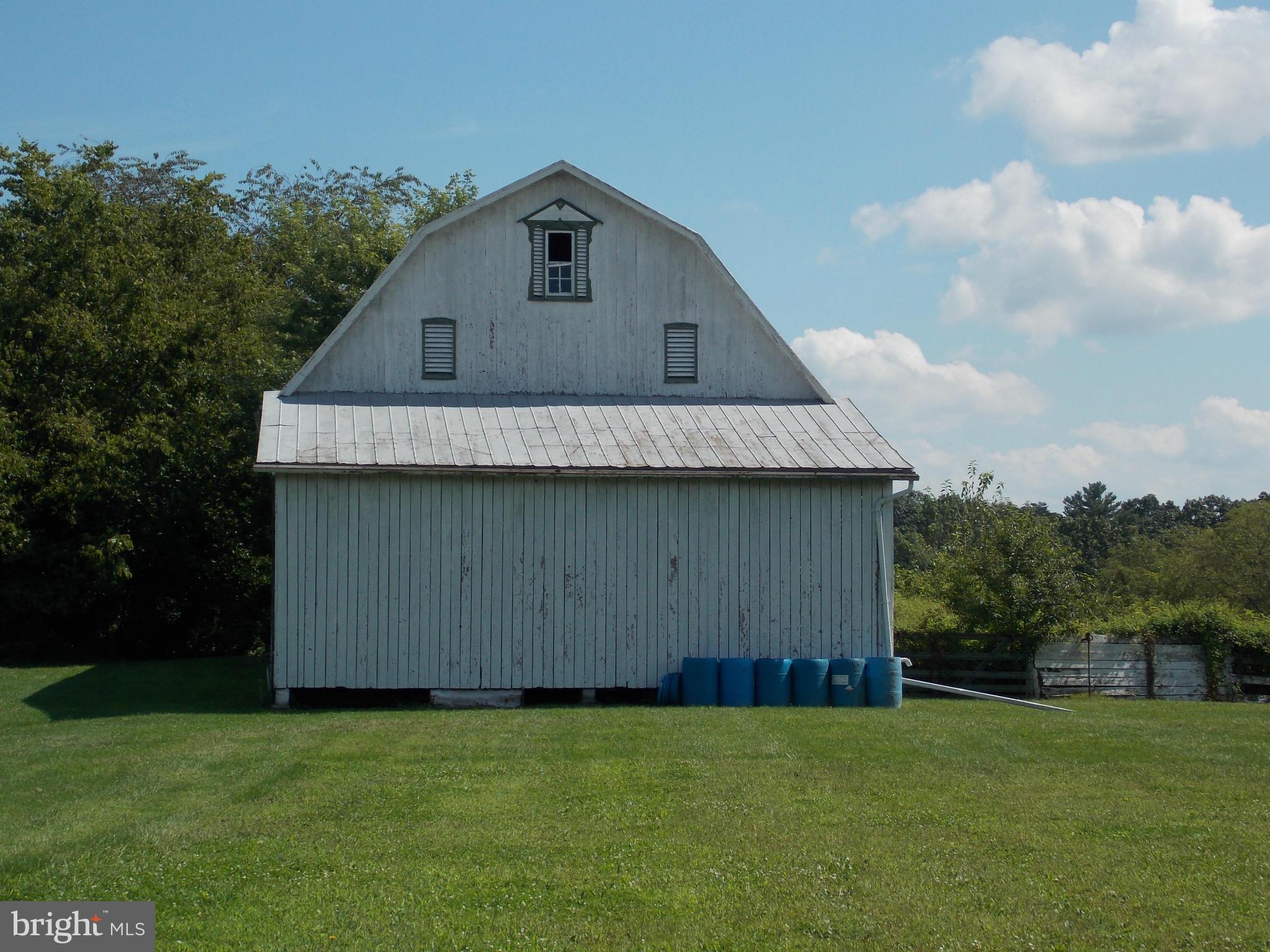 4035 Bullfrog Road Taneytown, MD 21787 - Photo 9 of 30 Dairy Barn