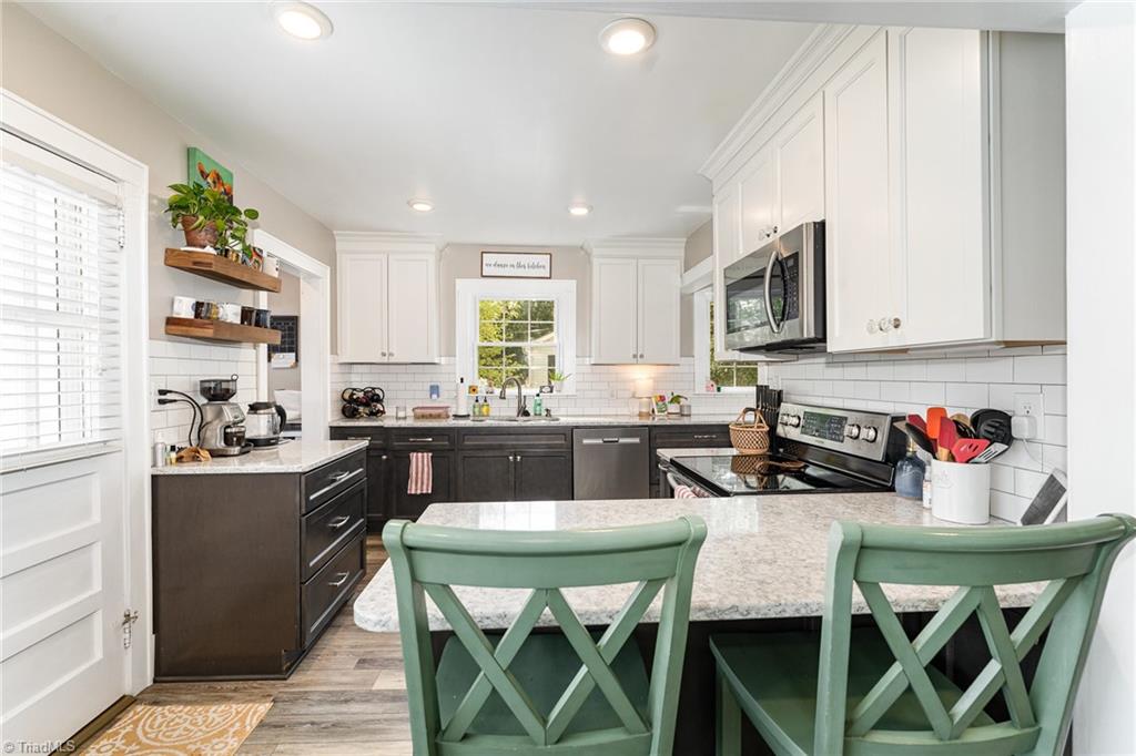 512 Country Club Road Mount Airy, NC 27030 - Photo 11 of 42 Gallery Image 11