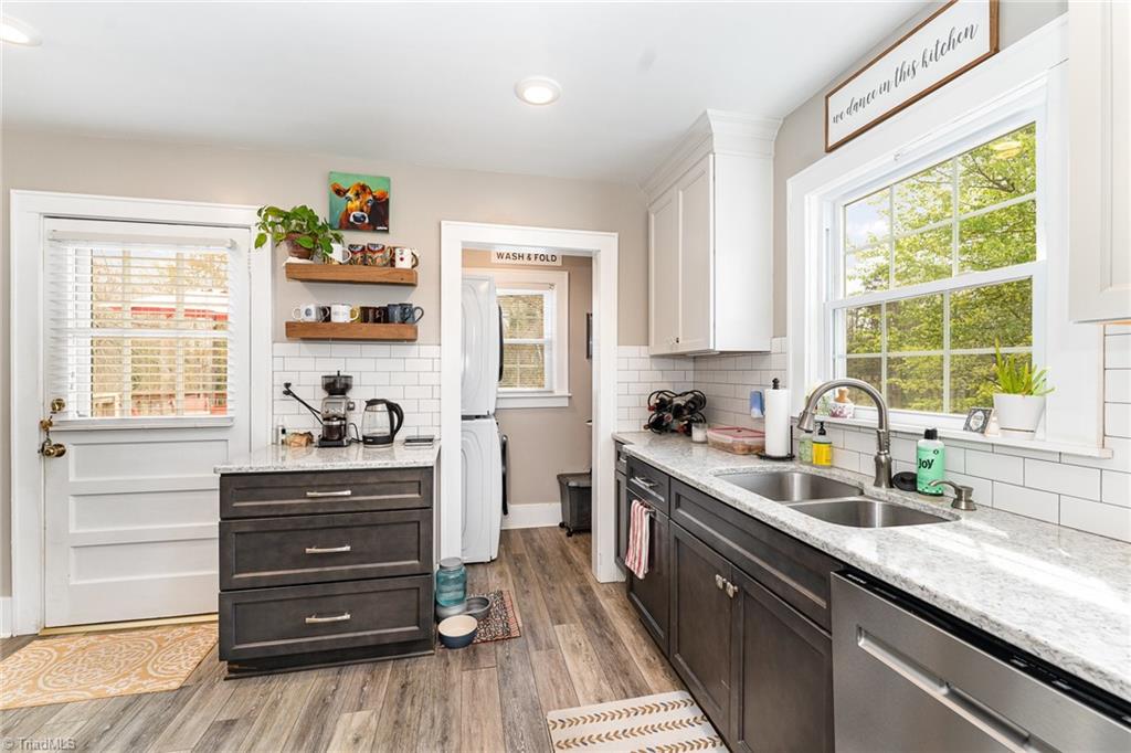 512 Country Club Road Mount Airy, NC 27030 - Photo 13 of 42 Gallery Image 13