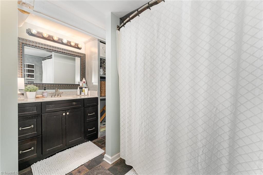 512 Country Club Road Mount Airy, NC 27030 - Photo 23 of 42 Gallery Image 23