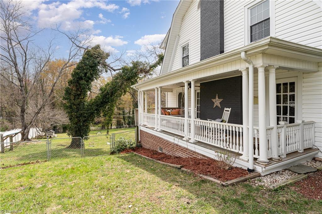 512 Country Club Road Mount Airy, NC 27030 - Photo 36 of 42 Gallery Image 36