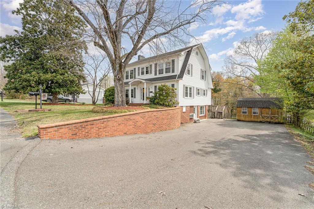 512 Country Club Road Mount Airy, NC 27030 - Photo 41 of 42 Gallery Image 41