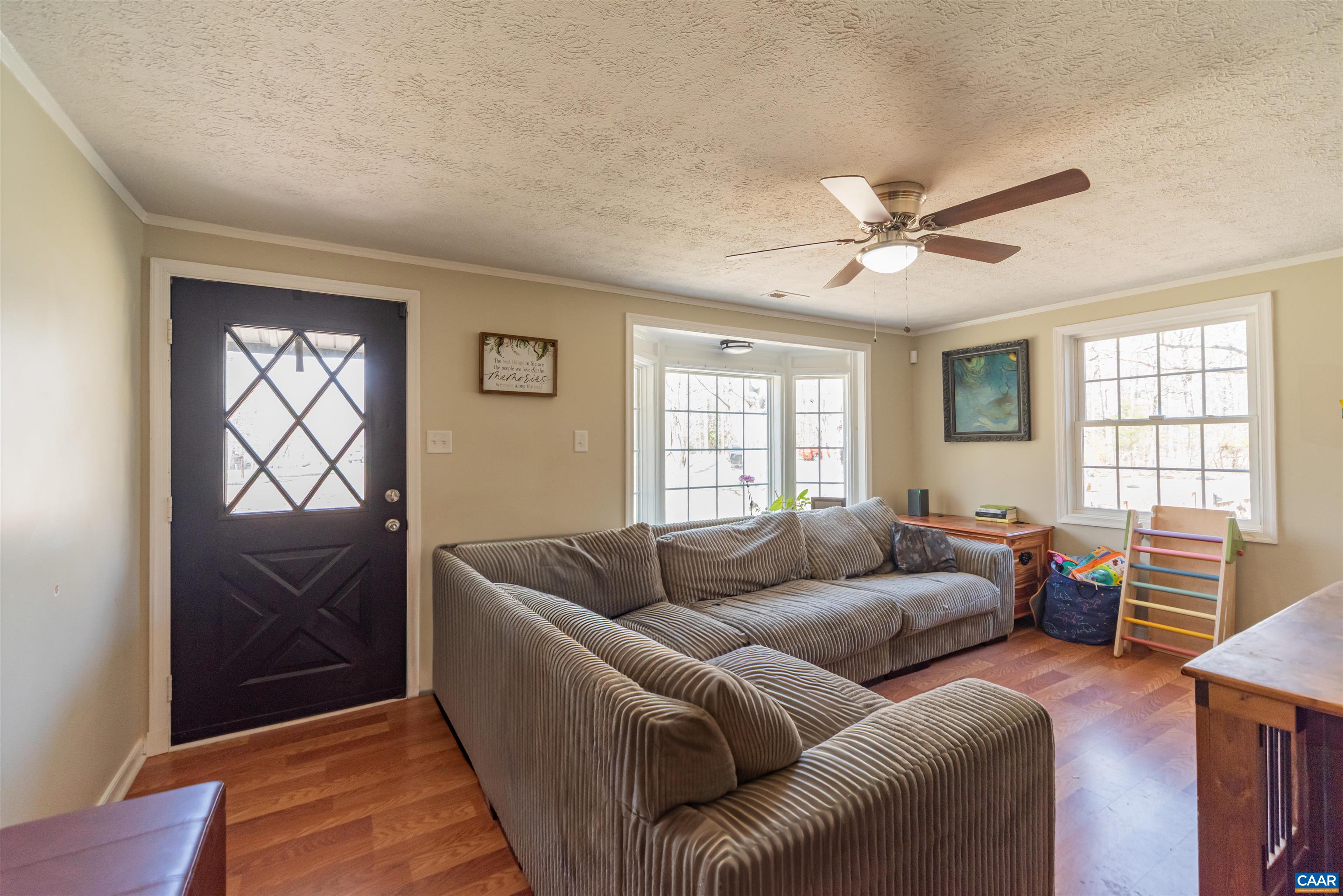 950 Apple Grove Road Mineral, VA 23117 - Photo 7 of 37 a living room with furniture and a window