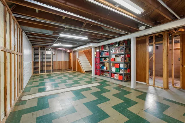 $249,900 | 2229 West Osterhout Avenue, Portage, MI 49024