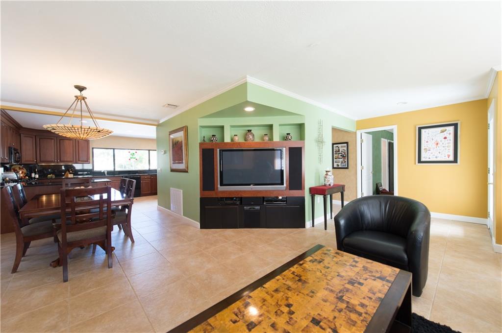 834 Northwest Spruce Ridge Drive Stuart, FL 34994 - Photo 15 of 44 Gallery Image 15