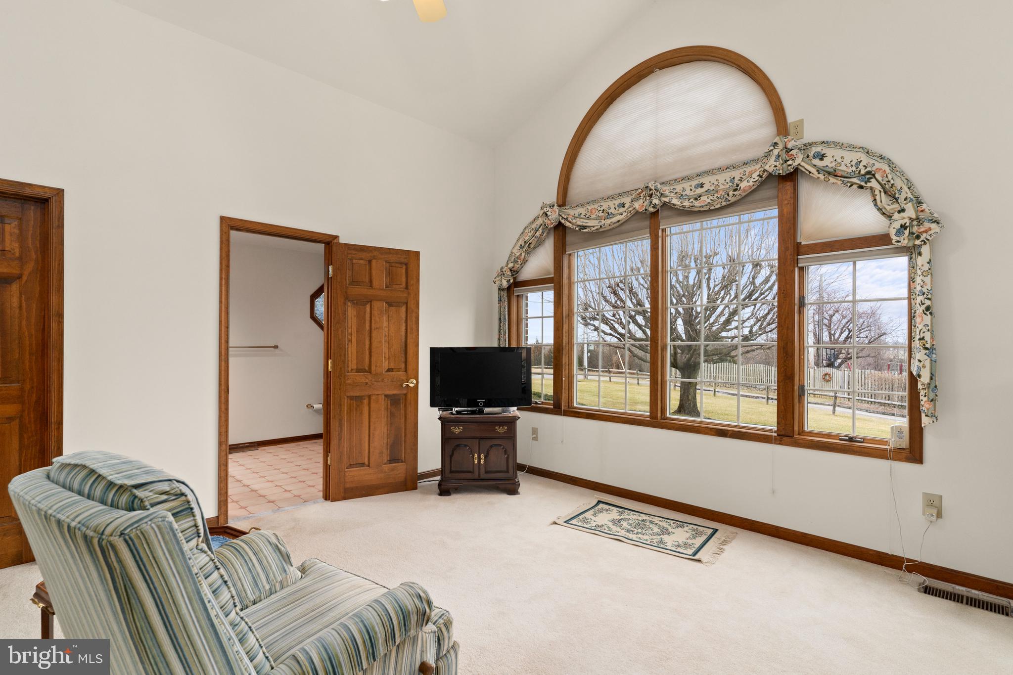 3001 Ridge Road Westminster, MD 21157 - Photo 18 of 43 Primary Bedroom Sitting Area