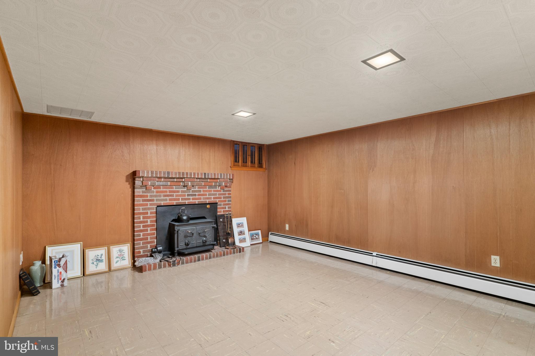 3001 Ridge Road Westminster, MD 21157 - Photo 27 of 43 Rec Room