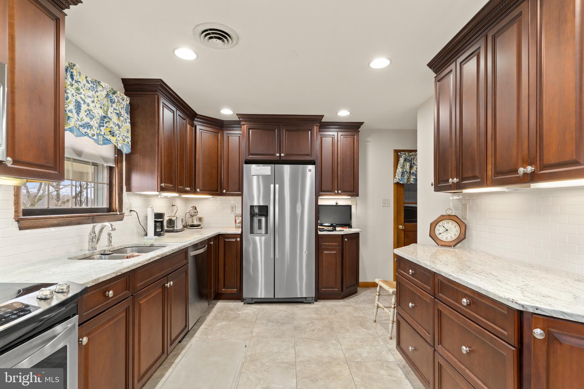 3001 Ridge Road Westminster, MD 21157 - Photo 8 of 43 Kitchen