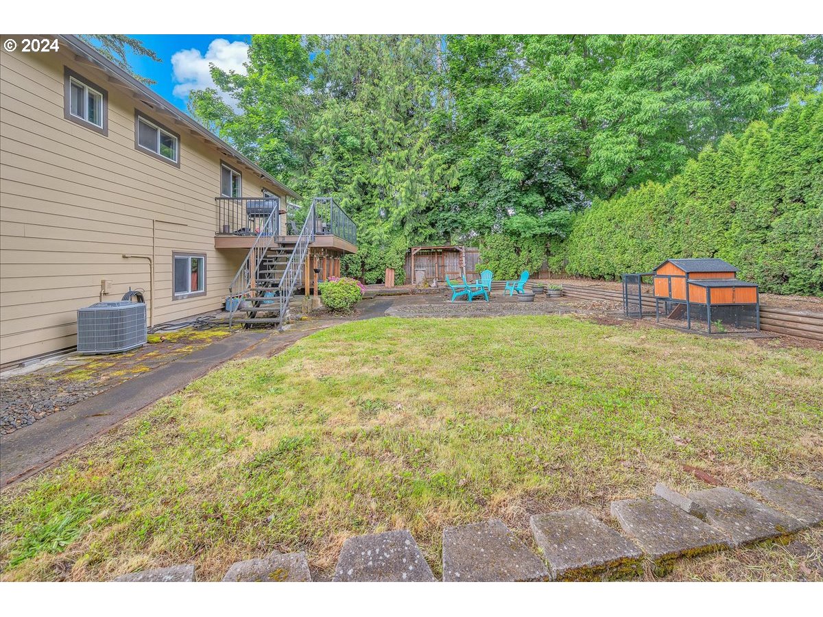 3853 Southwest 4th Street Gresham, OR 97030 - Photo 14 of 48 Gallery Image 14