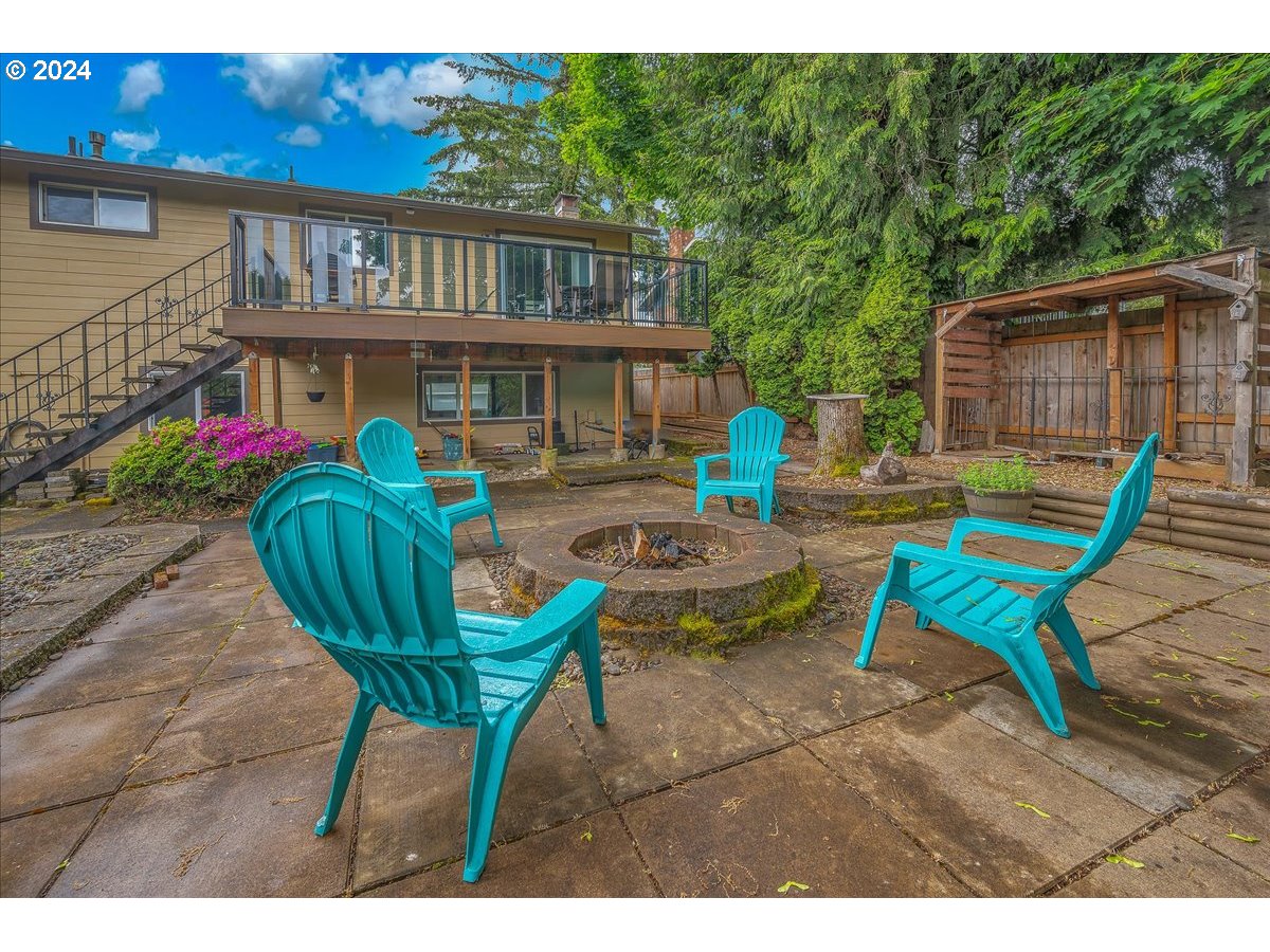 3853 Southwest 4th Street Gresham, OR 97030 - Photo 17 of 48 Gallery Image 17