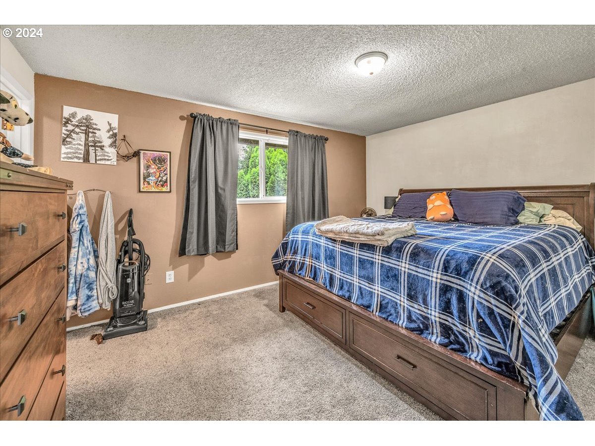 3853 Southwest 4th Street Gresham, OR 97030 - Photo 33 of 48 Gallery Image 33