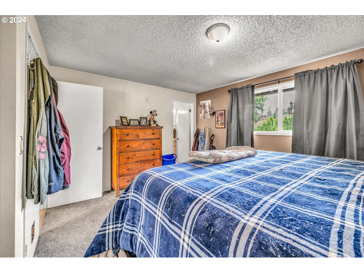 3853 Southwest 4th Street Gresham, OR 97030 - Photo 34 of 48 Gallery Image 34