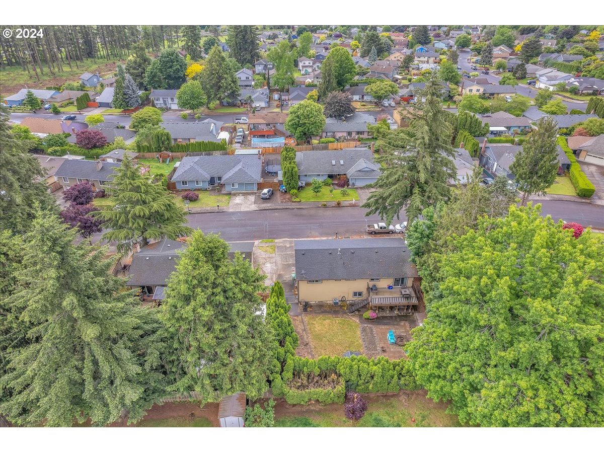 3853 Southwest 4th Street Gresham, OR 97030 - Photo 7 of 48 Gallery Image 7