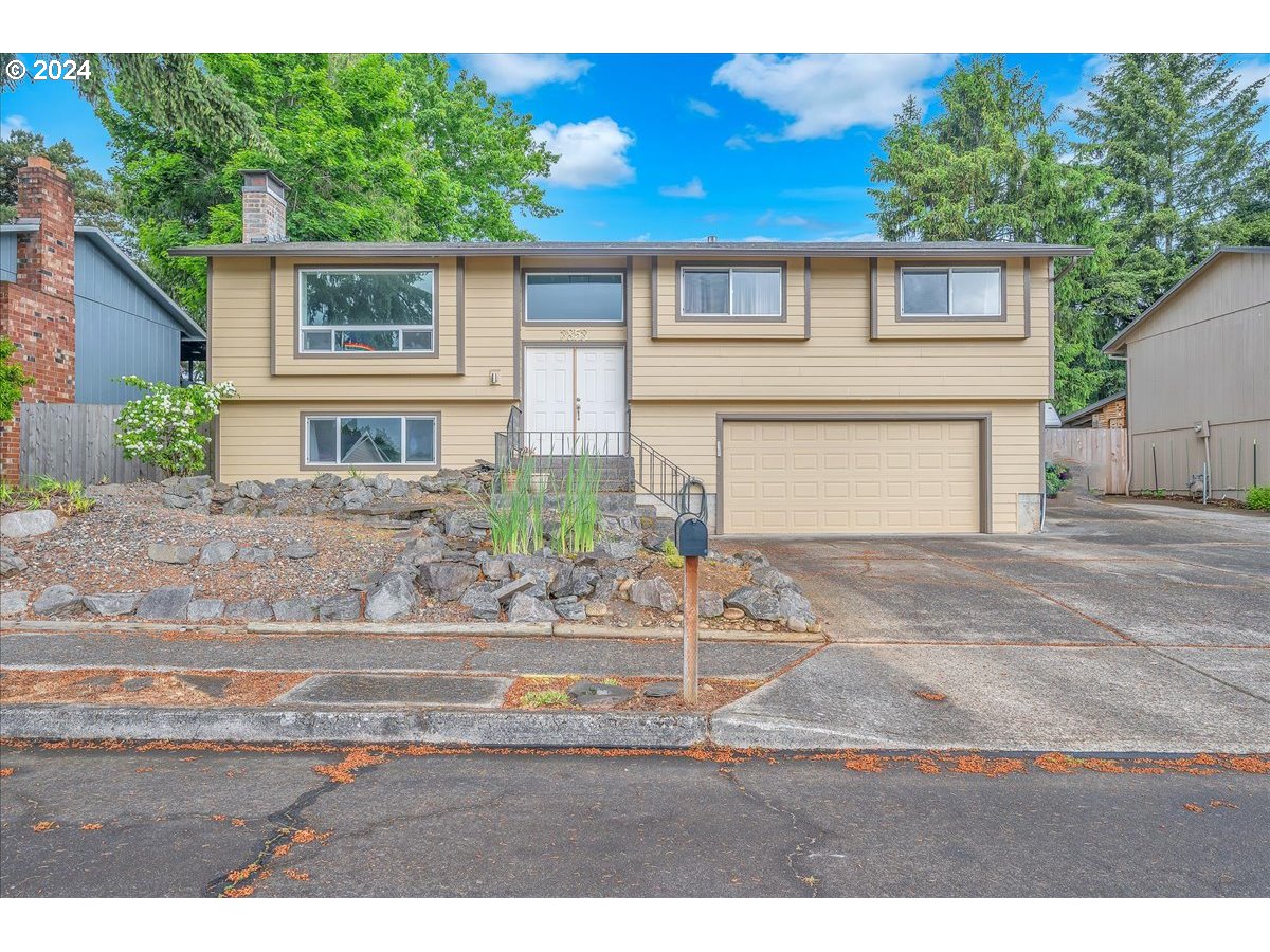 3853 Southwest 4th Street Gresham, OR 97030 - Photo 10 of 48 Gallery Image 10