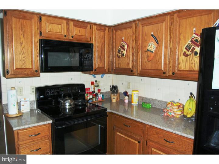 22 Howe Drive Dover, DE 19901 - Photo 3 of 22 Kitchen