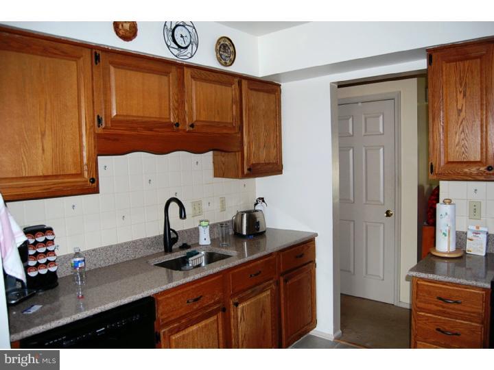 22 Howe Drive Dover, DE 19901 - Photo 5 of 22 Kitchen