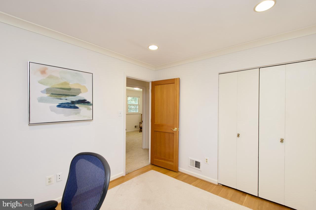 6613 Kerns Road Falls Church, VA 22042 - Photo 23 of 48 a view of a livingroom with furniture and wooden floor