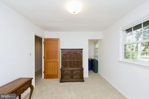 $950,000 | 6613 Kerns Road, Falls Church, VA 22042