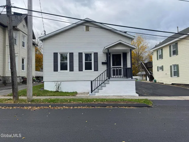 $177,000 | 9 Fon Clair Street, Johnstown, NY 12095