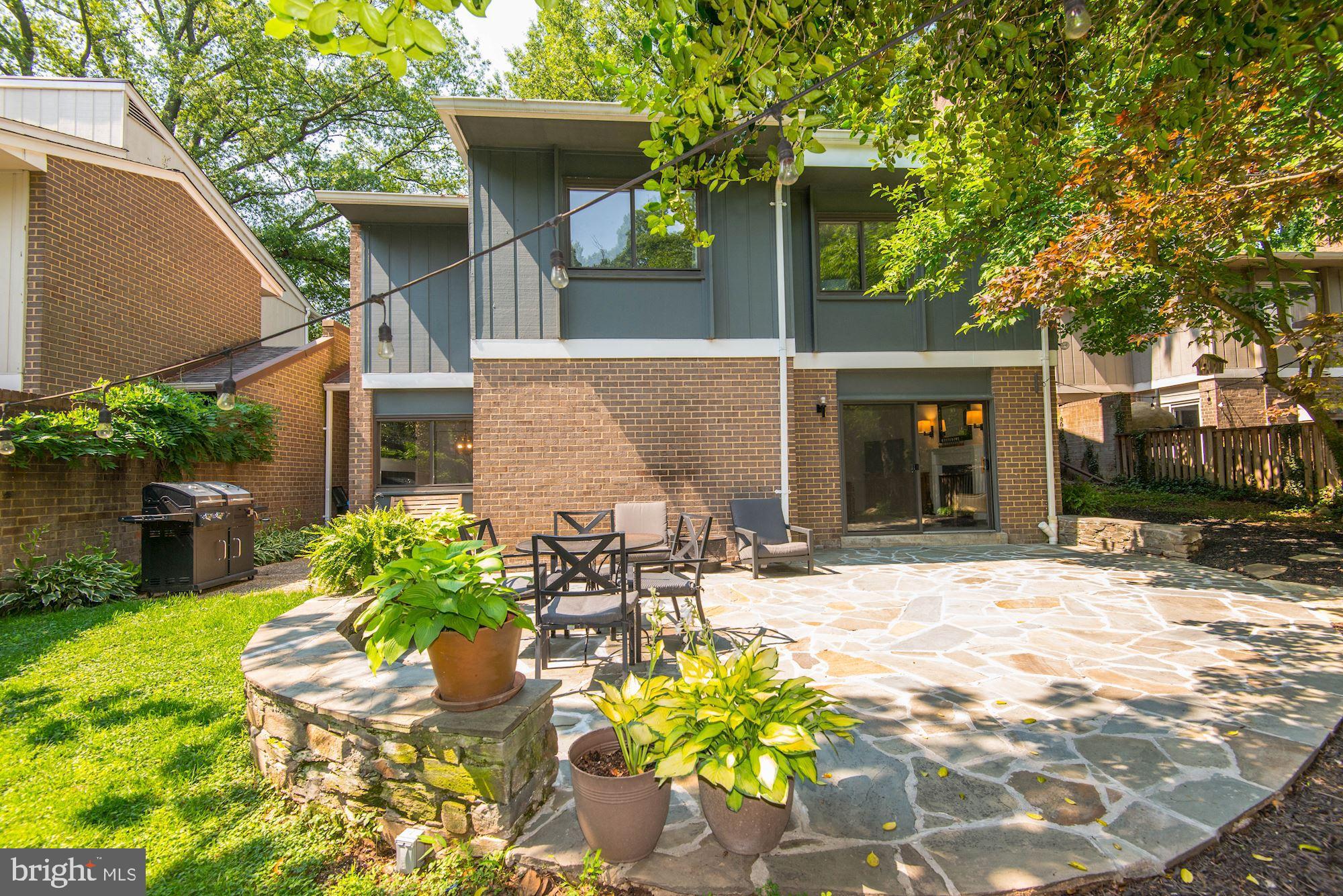 11396 Fairway Drive Reston, VA 20190 - Photo 36 of 45 Huge flagstone patio