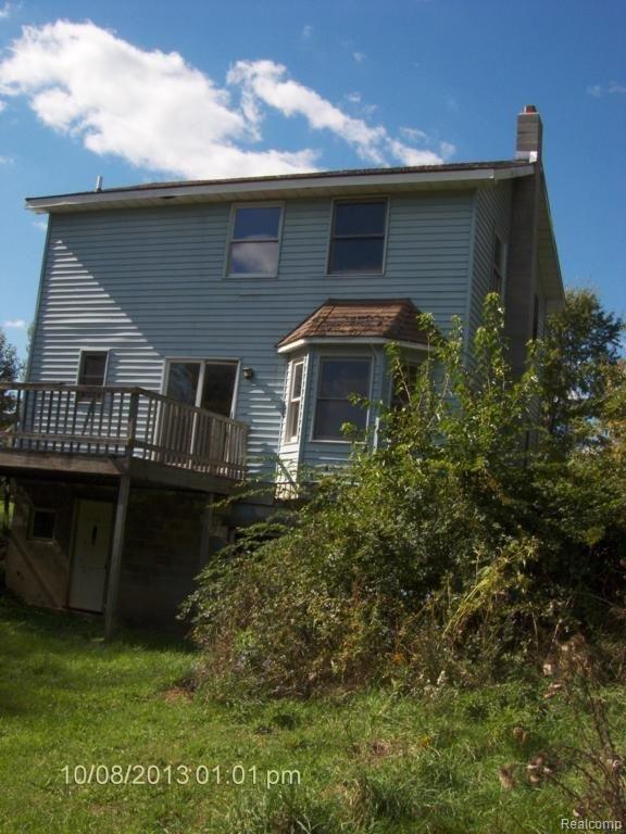 8270 Logana Road Avoca, MI 48006 - Photo 4 of 23 Rear