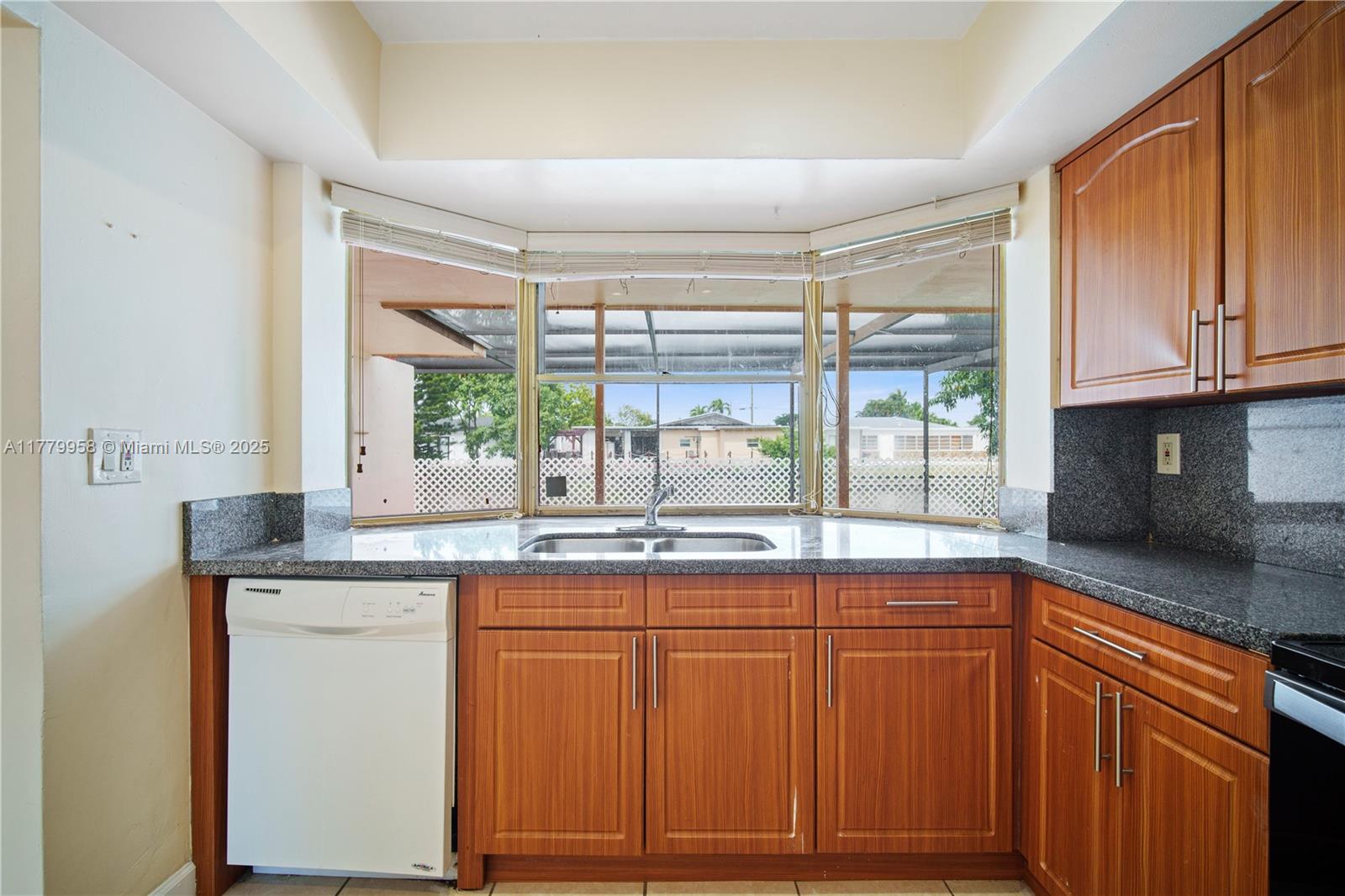 6637 Ficus Drive Miramar, FL 33023 - Photo 21 of 32