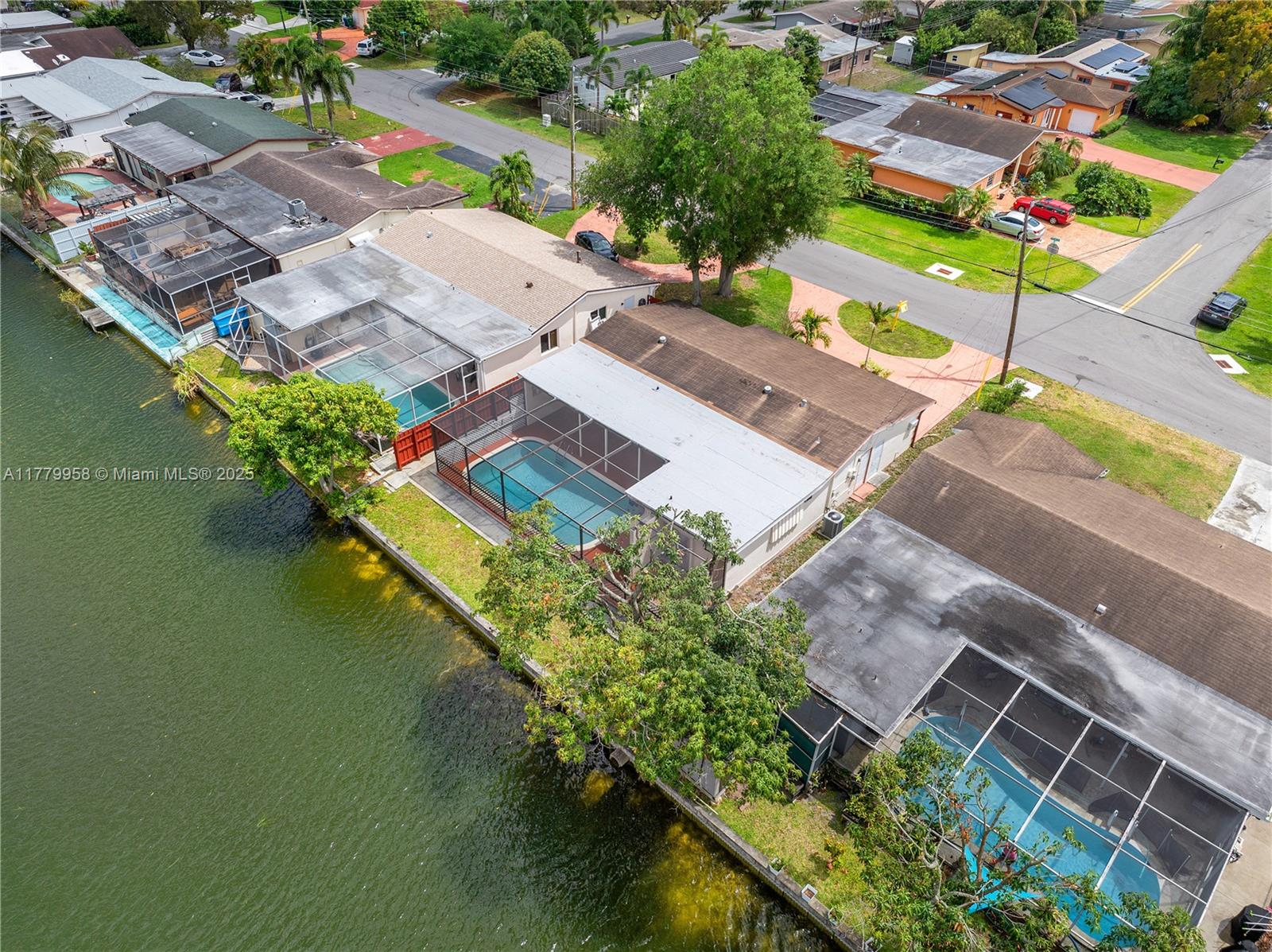 6637 Ficus Drive Miramar, FL 33023 - Photo 31 of 32