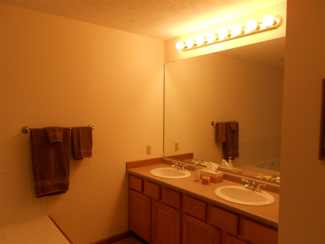 1306 Raccoon Hill Road Peru, IN 46970 - Photo 17 of 28 Gallery Image 17