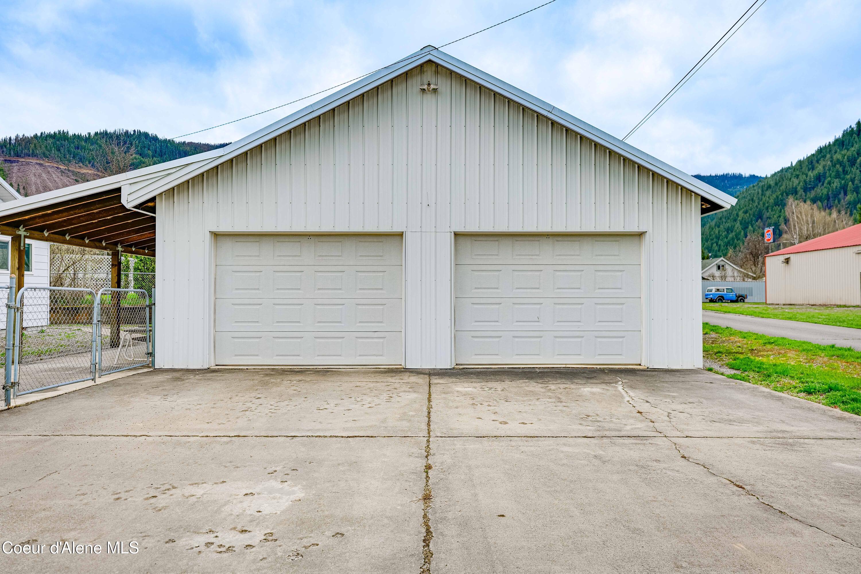 222 North Fourth Street Osburn, ID 83849 - Photo 5 of 20 222 N-20