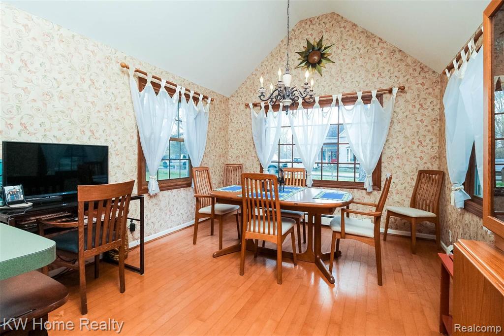 4659 White Lake Road White Lake, MI 48383 - Photo 17 of 62
