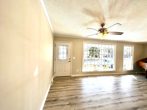 $2,250 | 6 Duck Pond Court, Goose Creek, SC 29445