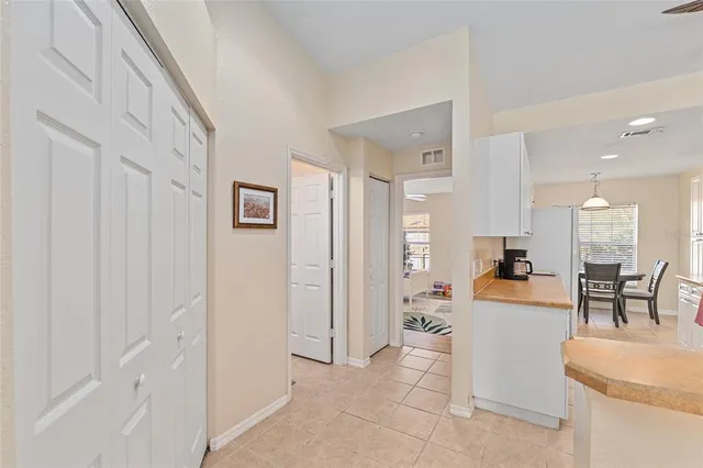 $214,900 | 5436 Admiral Way, Unit 2, Oxford, FL 34484