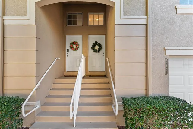 $214,900 | 5436 Admiral Way, Unit 2, Oxford, FL 34484