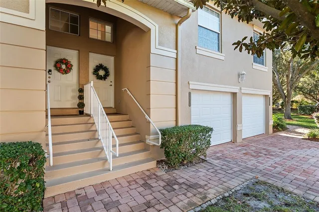 $214,900 | 5436 Admiral Way, Unit 2, Oxford, FL 34484