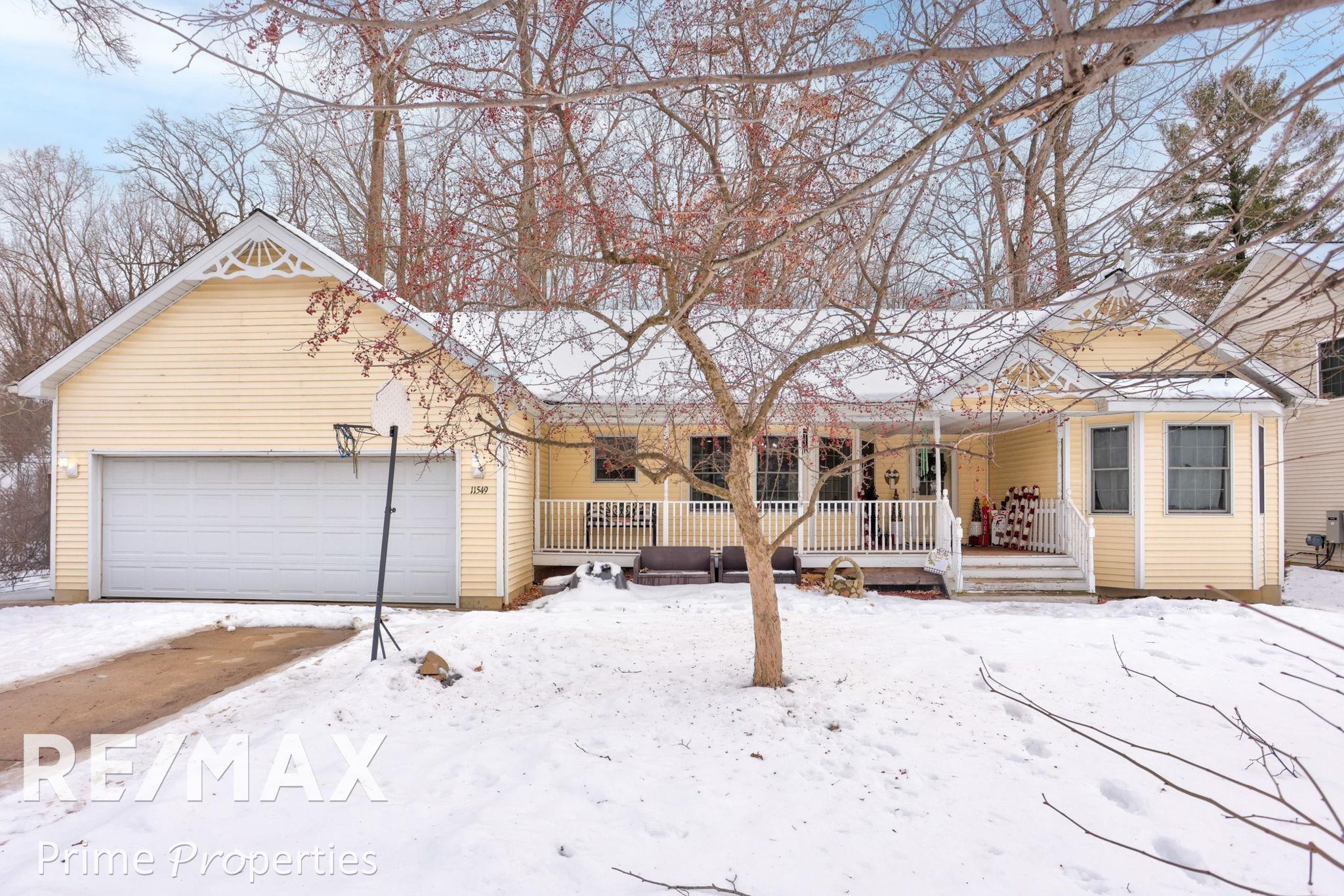 11549 Maple Road Birch Run, MI 48415 - Photo 2 of 50 50196338-ae65c2d4-b90f-4c53-aa99-09561ef6f444.JPG