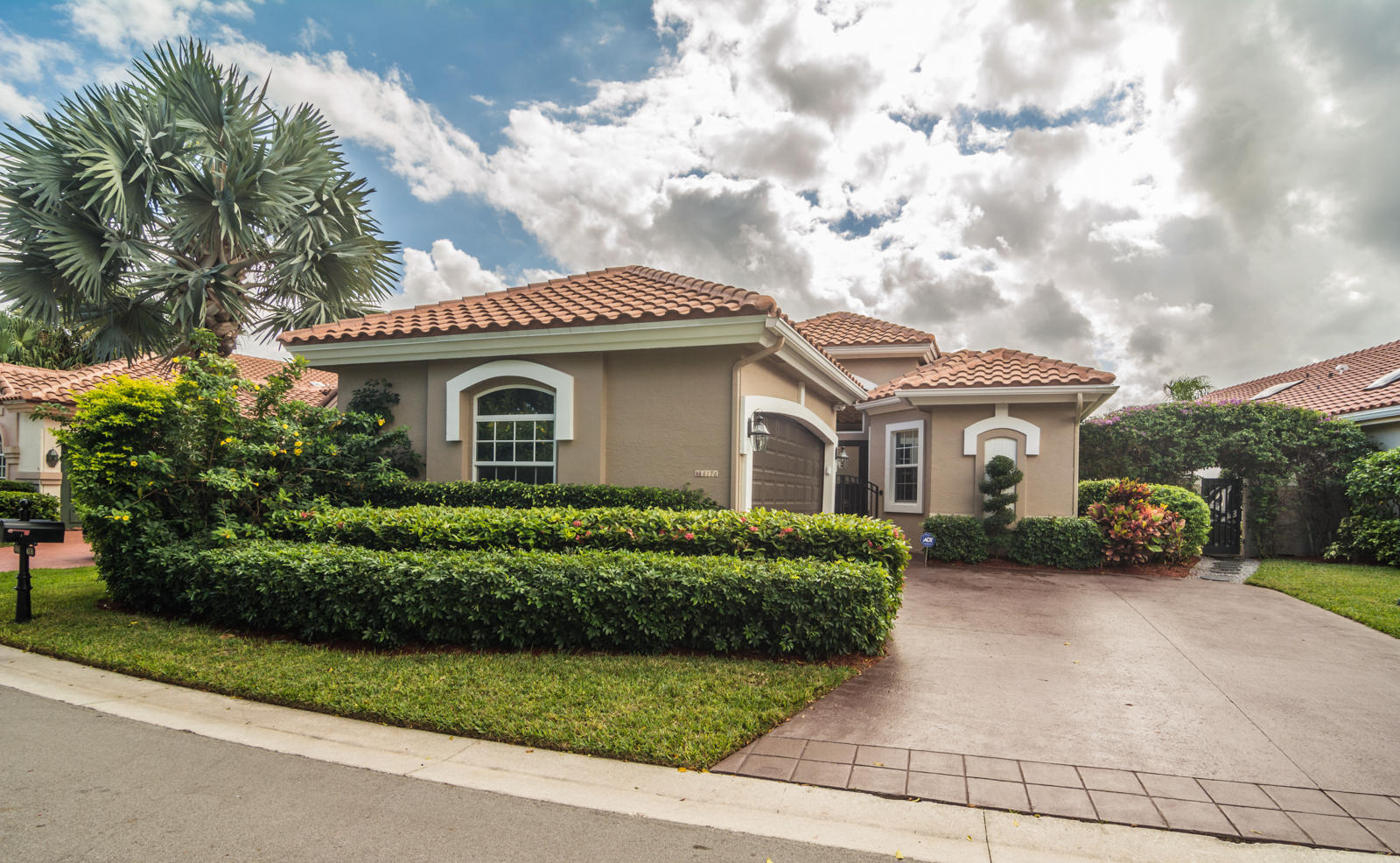 6176 Northwest 24th Street Boca Raton, FL 33434 - Photo 3 of 91 b-2
